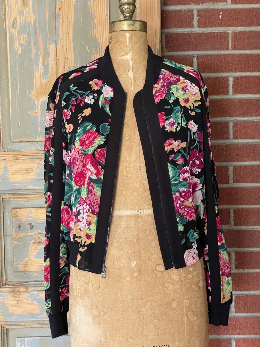 BCBG MaxAzria Zip Up Floral Bomber Jacket - Size Small